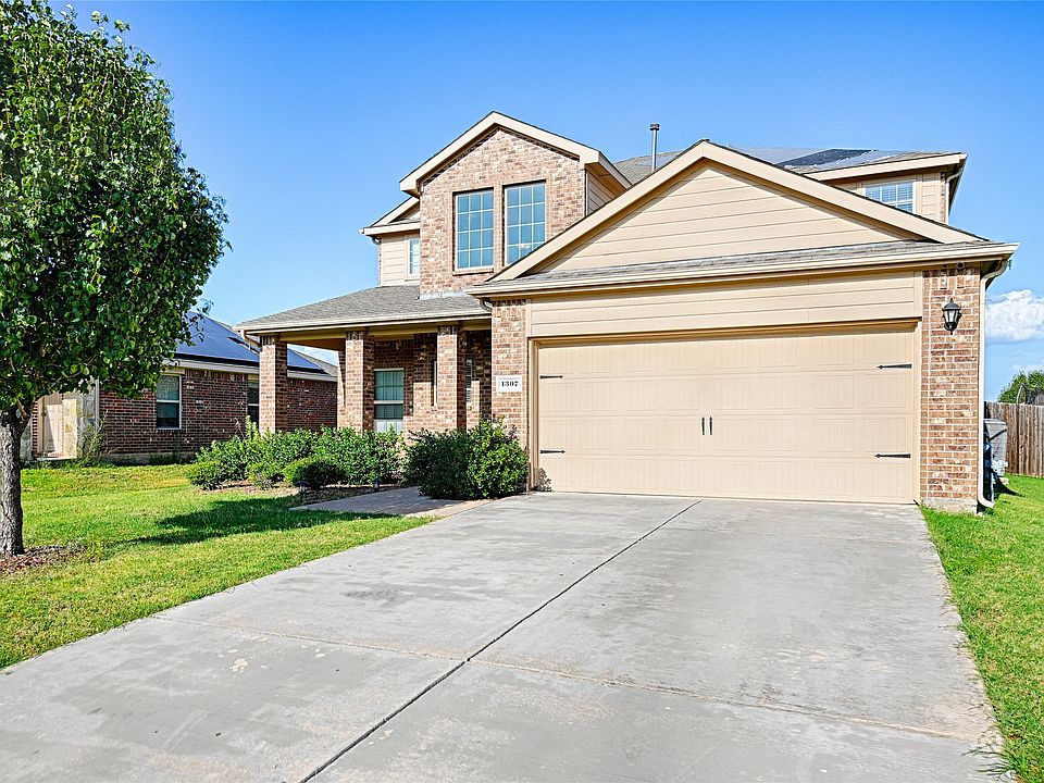 1st image of 1307 Pampa Grass Dr