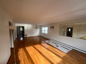 95 Maitland Pl, Garfield, NJ