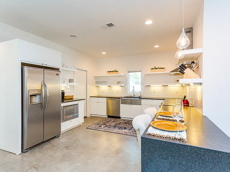 1715B 6th Ave N #B — Photo 9
