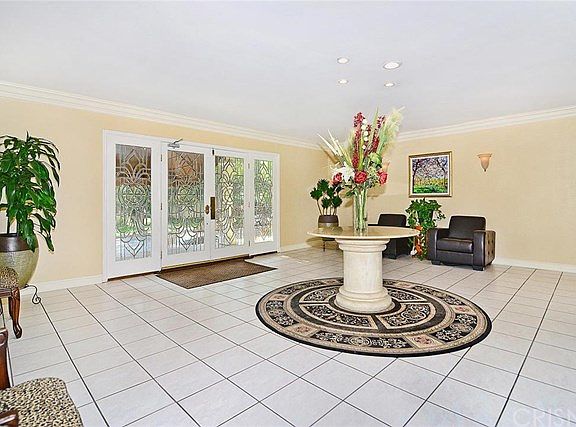 3rd image of 10707 Camarillo St APT 212