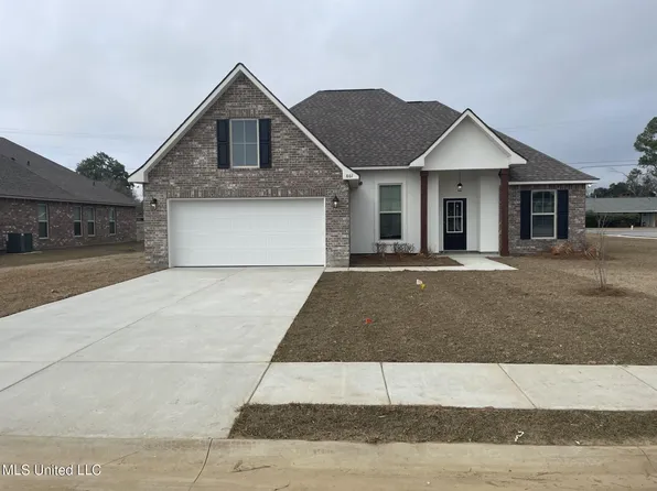 861 Ahoy Dr, Biloxi, MS 39532
