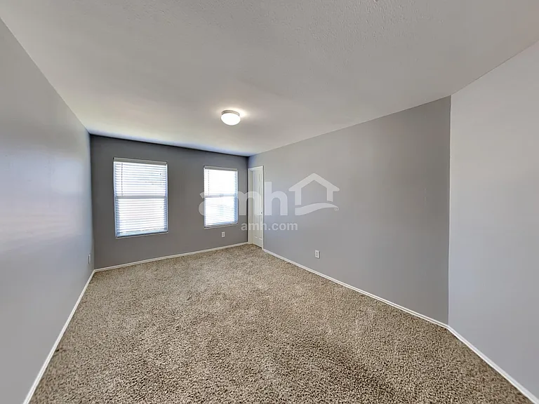 2203 Shady Birch Dr — Photo 16