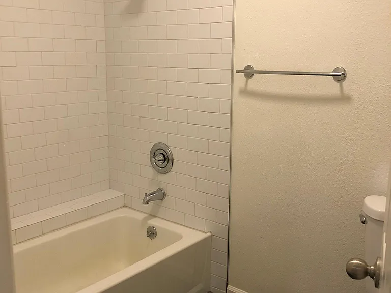 15231 Magnolia Blvd — Photo 5