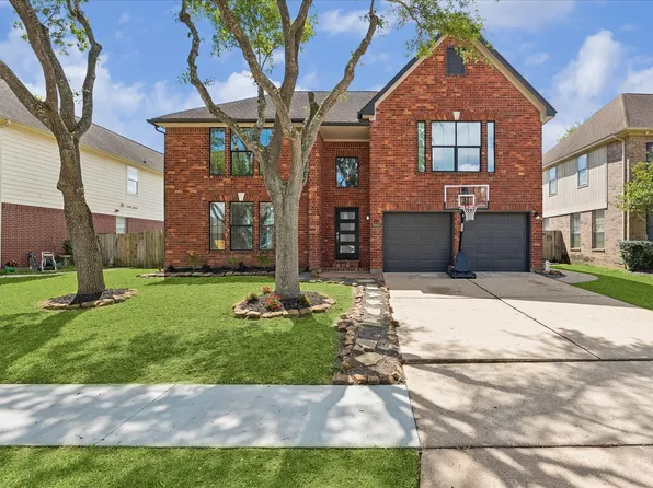 7022 Red Coral Dr, Pasadena, TX 77505