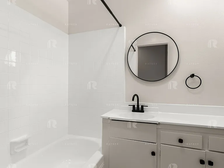(AN/TI/YO:B) 5424 Corteen Place — Photo 17