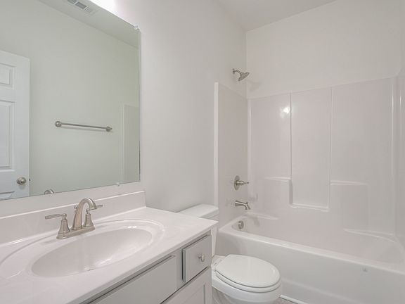 5th image of 170 Crabourne Dr Lot 86