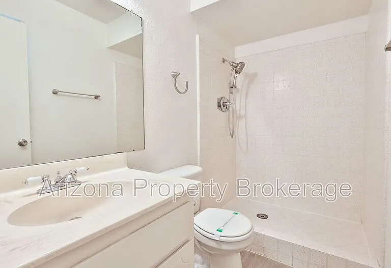 3009 E Caballero St — Photo 28