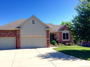 4928 N Shadow Ln, Wichita, KS 67219