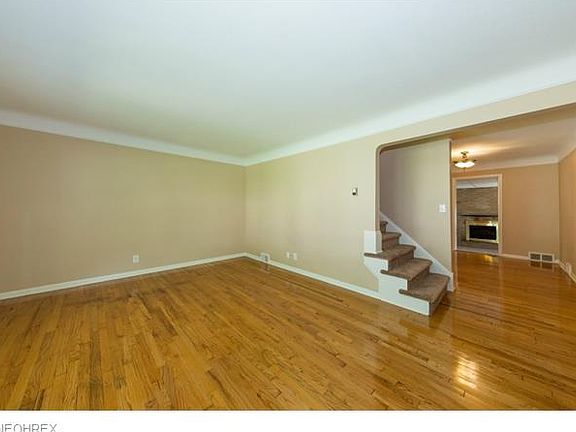 2nd image of 505 Greenvale Dr