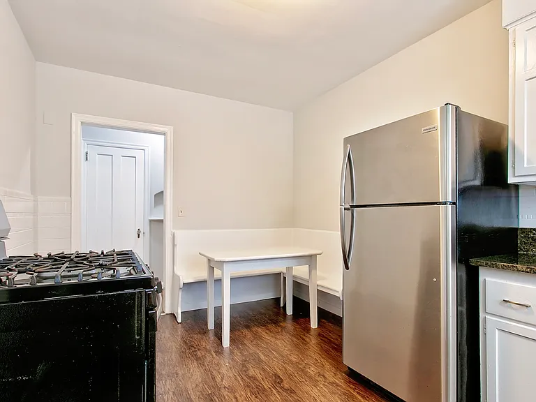 954 Ellison Ave #2 — Photo 7