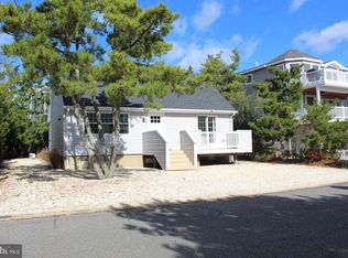10 Cox Ave, Harvey Cedars, NJ 08008