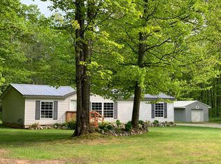 3487 Birchdale Dr, Johannesburg, MI 49751