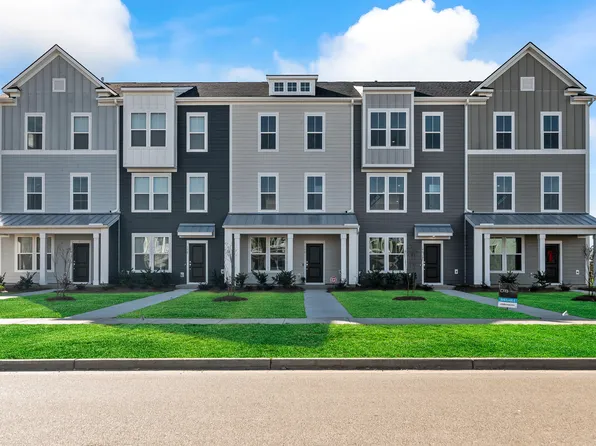 334 Herty Park Dr #262, Moncks Corner, SC 29461