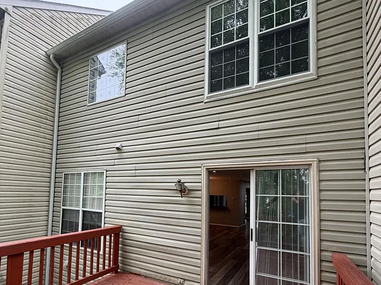 10875 Sherwood Hill Rd — Photo 12