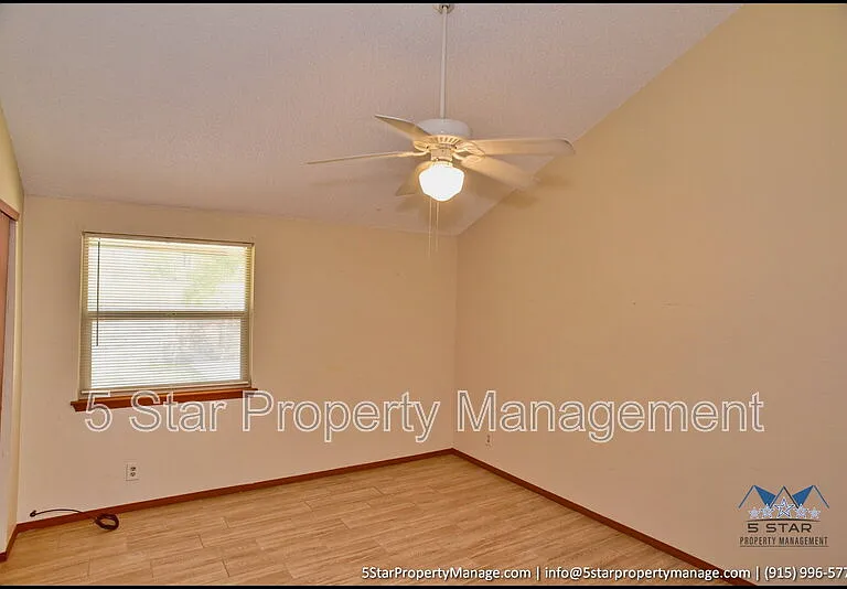 11645 Gordon Cooper Ln — Photo 25