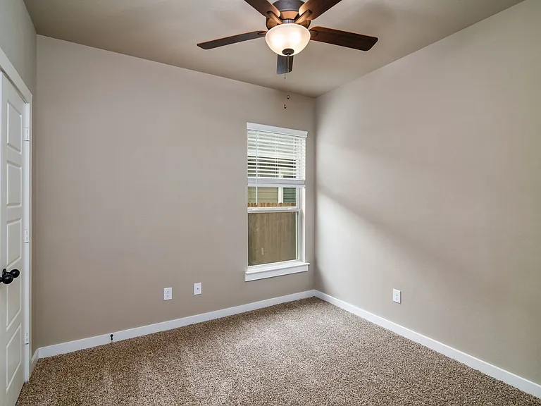 624 Harvest Moon Dr — Photo 6
