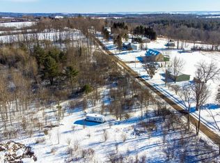 318 Old State Rd, Johnstown, NY 12095