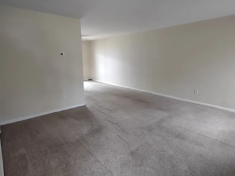 217 E Green Valley Cir — Photo 4
