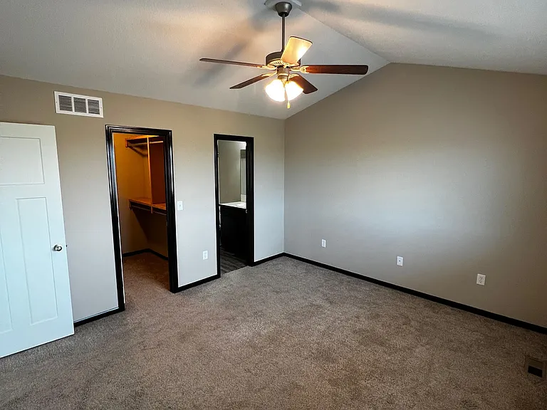 2110 E Village Estates Dr #2110 — Photo 5