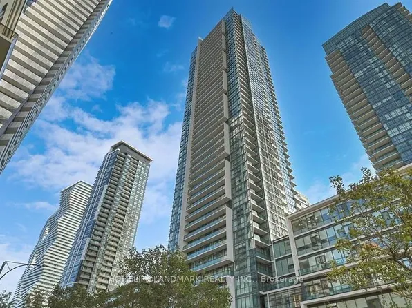 4070 Confederation Pkwy, Mississauga, ON