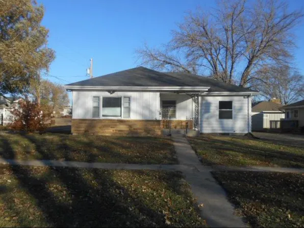 406 S 15th St, Marysville, KS 66508