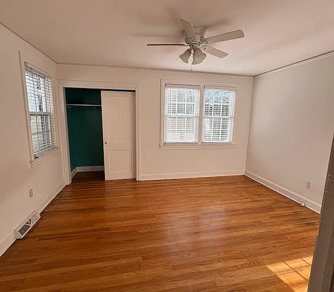 37 Holmes Dr — Photo 13