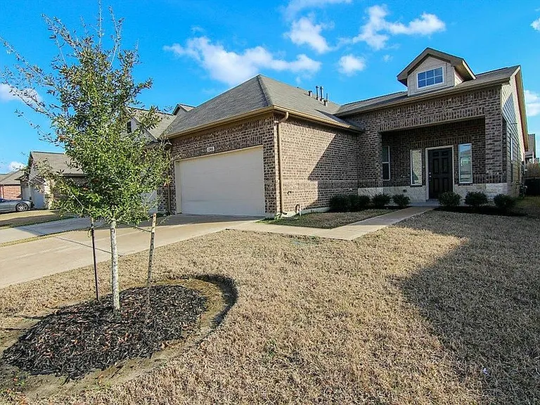12418 Gemma Ln — Photo 1