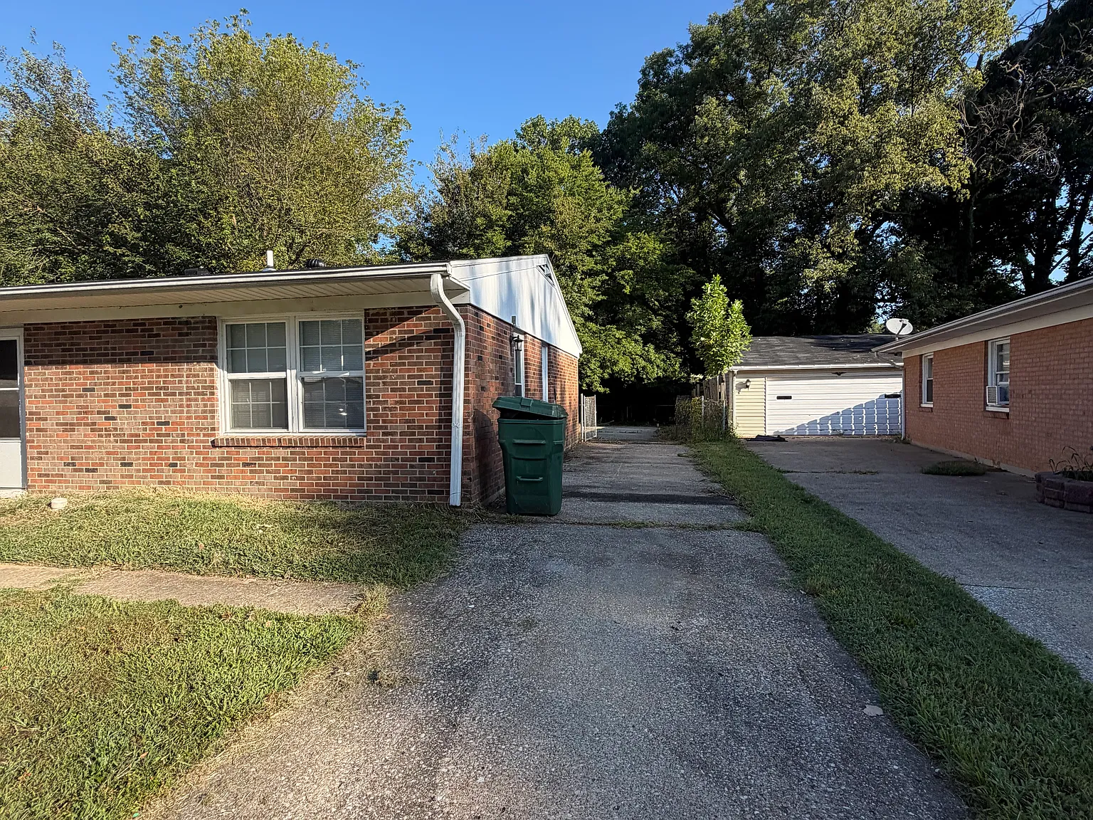 3 bed, 1240 sqft, $1,500 — Photo 2