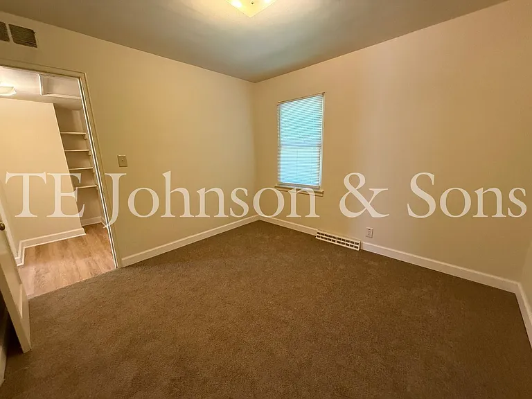 3616 Harvard Rd — Photo 21