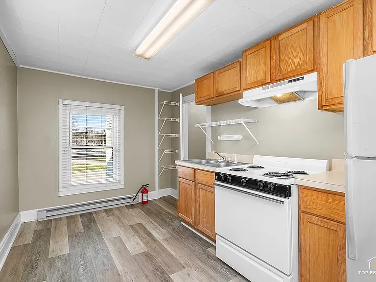 322 E Church St #2 — Photo 6