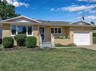 29 Dexter Ter, Tonawanda, NY 14150