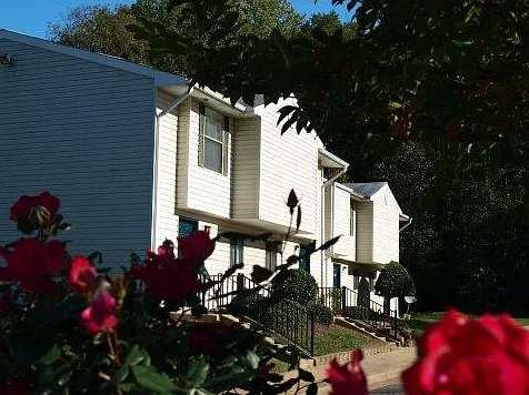 Richfield Place Apartments — Photo 2
