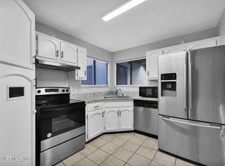 10024 Romaine Cir S, Jacksonville, FL 32225