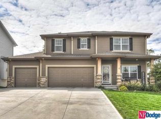 8606 S 169th St, Omaha, NE 68136