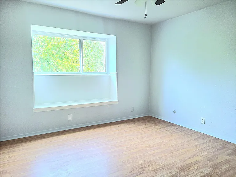 8730 Shelmer Dr #D — Photo 14