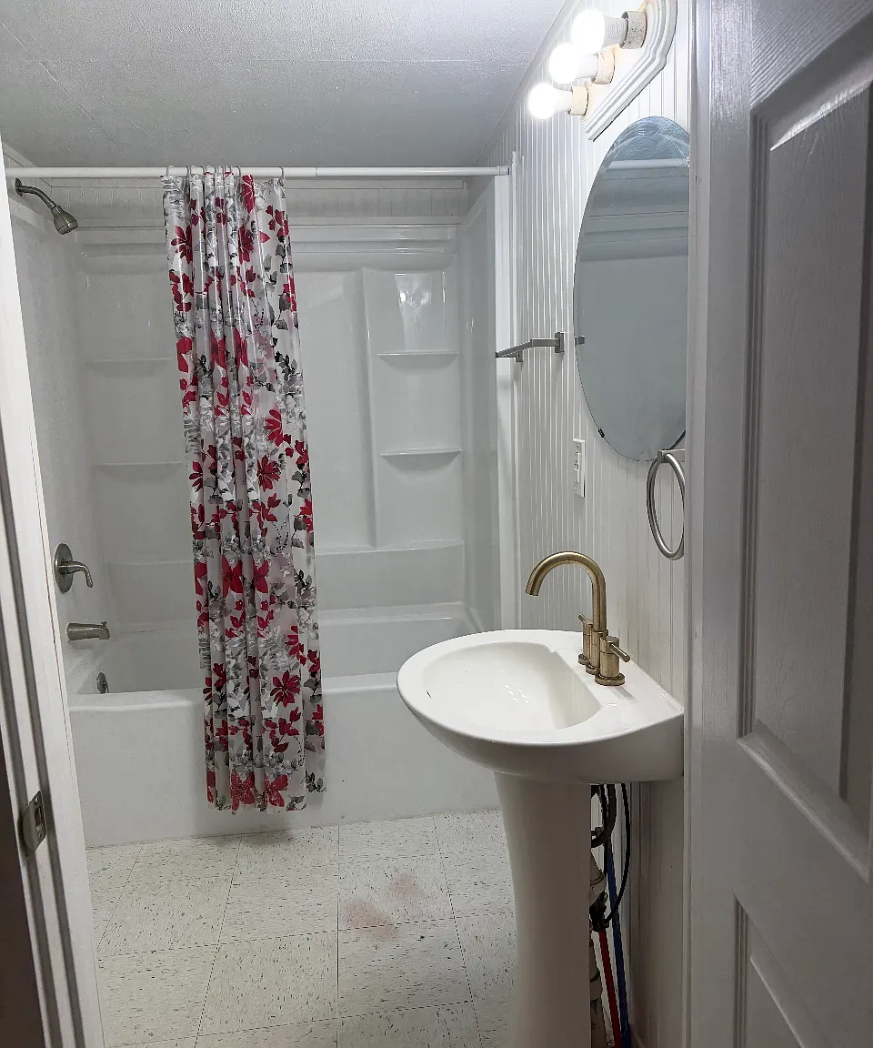 620 Poplar St — Photo 3