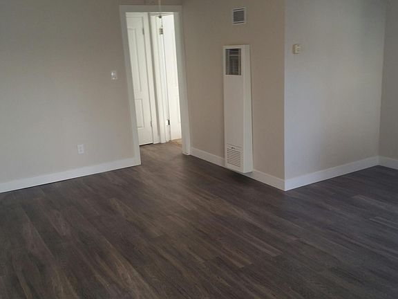 3rd image of 4338 Mississippi St