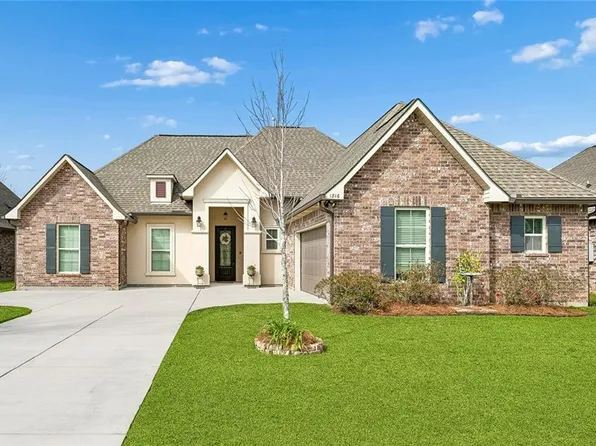 1816 Justin Dr, Covington, LA 70435
