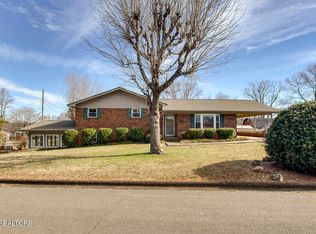 610 Hudson St, Athens, TN 37303