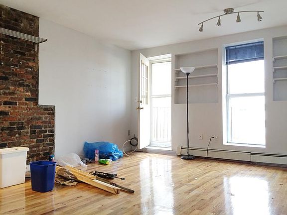 2nd image of 87 Clay St APT 6