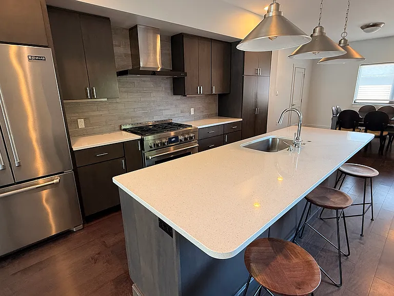 4709 Hatfield St — Photo 2