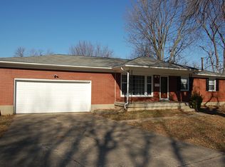 8302 Saint Armands Ct, Louisville, KY 40219