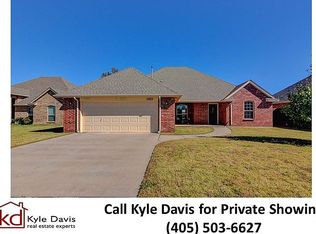 8912 Estelle Manor Cir, Oklahoma City, OK 73135