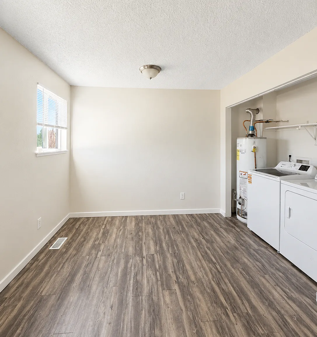 2 bed, 1100 sqft, $1,995 — Photo 4