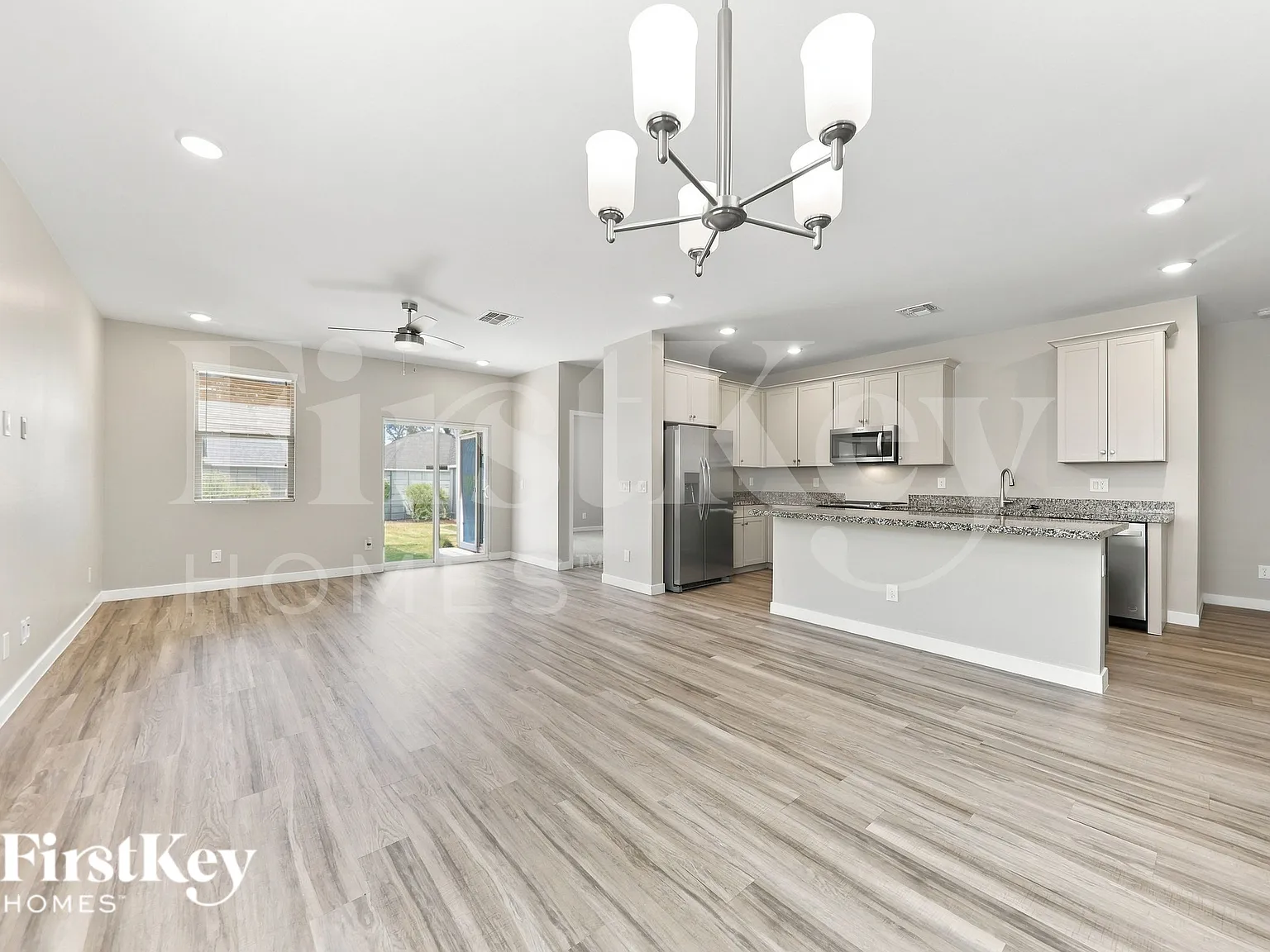 3 bed, 2.0 bath, 1897 sqft, $2,745 — Photo 4