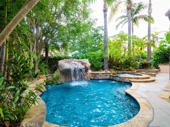 26821 Moore Oaks Rd, Laguna Hills, CA 92653