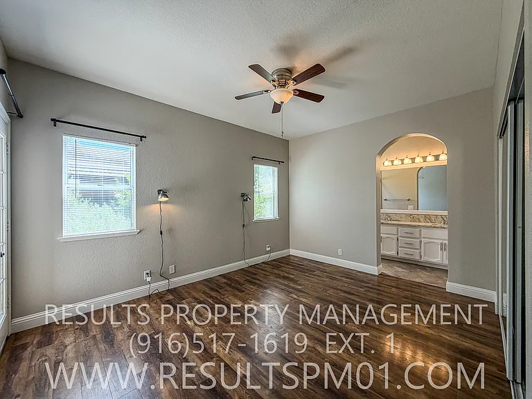 4025 Lowdan Ct — Photo 16