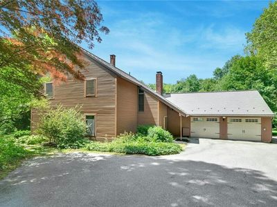 10 Martha Rd, North Smithfield, RI, 02896