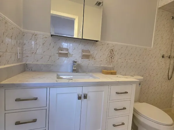 2420 Rossett Street image 9 of 14