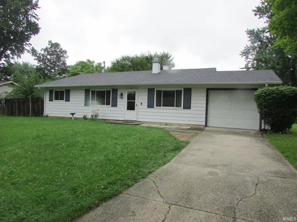 1608 Presidential Dr, New Haven, IN 46774